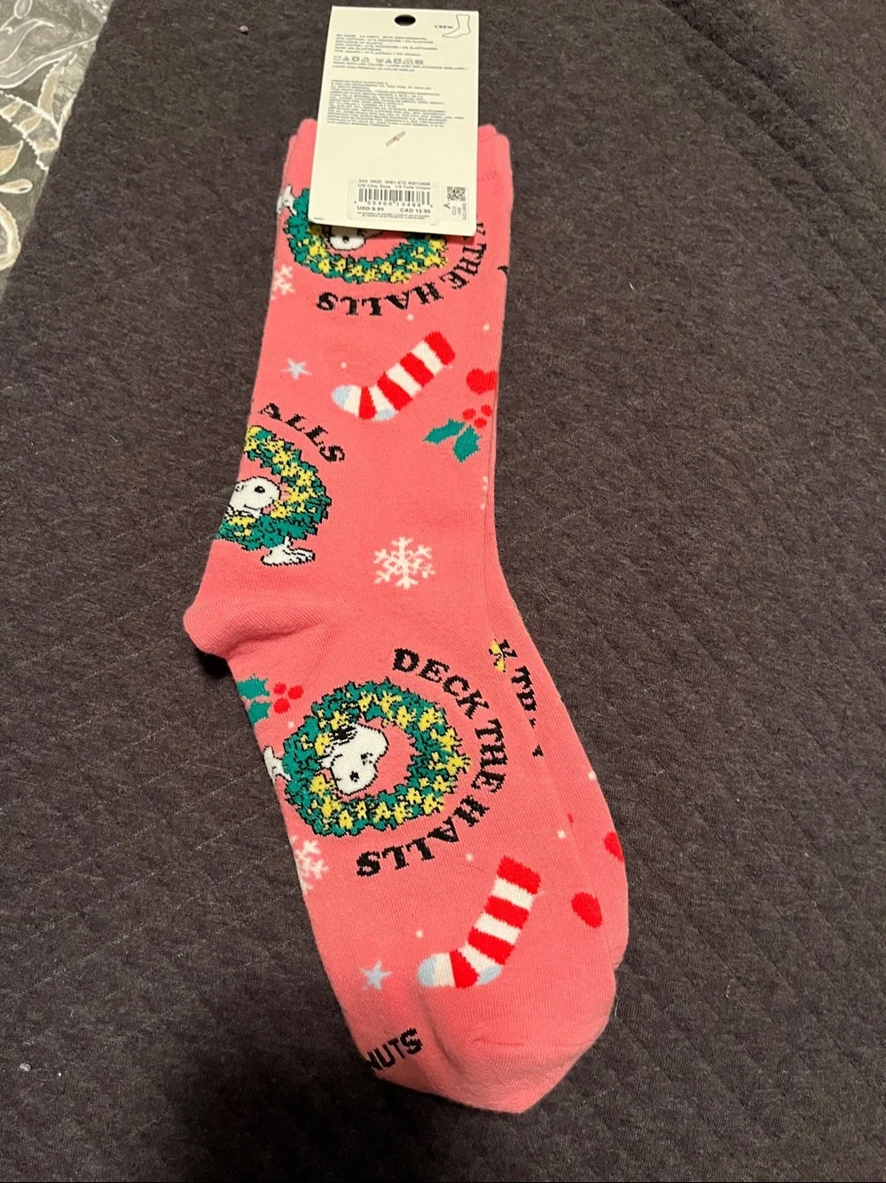 American Eagle Pink Snoopy Holiday 'Deck The Halls' Crew Socks